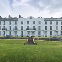 Ilfracombe Townhouse: restored historic home