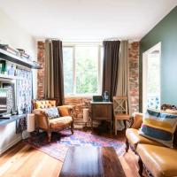 Charming 1 Bedroom Apartment in Trendy South Yarra, hotel in Melbourne