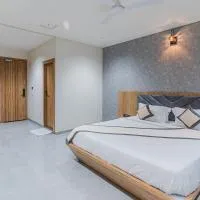 Hotel The Grand Heaven, hotel sa Gandhinagar