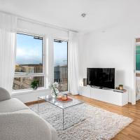 Brand New top floor central apartment, easy access with train from Værnes Airport