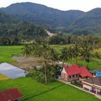 Baso में, होटल Rumah Gadang Tokama, Simarasok