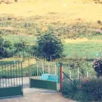 Chambre familiale à la ferme, hotelli kohteessa Montesquieu-Avantès