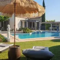 La Villa d'Olivène, hotel a Cuers