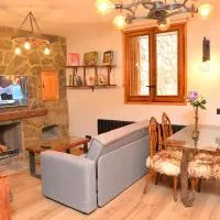 Apartamento Rústico-moderno Accesible-Adaptado Pobla de Lillet, hotel v destinaci La Pobla de Lillet