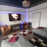 Best-Preis -Gold Suite- mit Netflix, Self-Check-In, eBike Ladestation, Fahrradraum, WLAN, Netflix und Massagesessel - direkt am Elberadweg im Herzen von Wittenberge, ξενοδοχείο σε Wittenberge