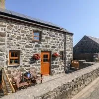 Bwthyn Siop Pencaerau, hotel a Pwllheli