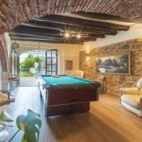 newly renovated Large villa with garden