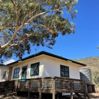 Shearers Quarters - The Dutchmans Stern Conservation Park, hotel malapit sa Port Augusta Airport - PUG, Quorn