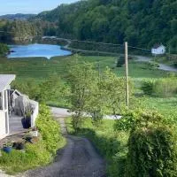 Anneks i naturskjønne Gitlevåg: Lyngdal şehrinde bir otel