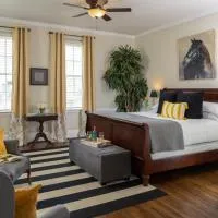 Magnolia Manor and Chapel, hotel sa Humboldt