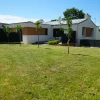 Viesnīca Maison contemporaine aux portes de Brest pilsētā Bohars