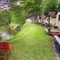 Betsie Riverside Resort, hôtel à Benzonia