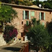 Appartement dans ancien moulin à huile rénové โรงแรมในกราส