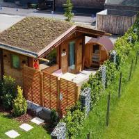 Tiny House Singer - contactless check-in - Sauna, hotel in Ehenbichl