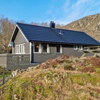 Nice Home In Lyngdal With Wifi And 4 Bedrooms