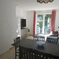 Agréable duplex équipé au Domaine d'Albret, Hotel in Barbaste