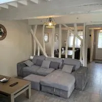 Gites des marronniers proche du Tréport, Hotel in Saint-Martin-le-Gaillard