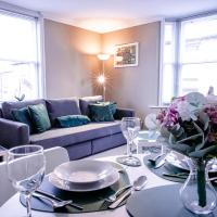 Lord Street - 2 beautiful Apartments - sleep up to 14 guests - by Rework Accommodation