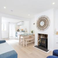 Central quiet cottage. Walk to shops, bars & beach, hotel sa North Laine, Brighton & Hove