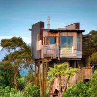 Hapuku Lodge & Tree Houses