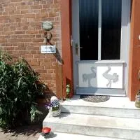 Hof Kranichweide, Ferienwohnung "Skinfaxi", готель у місті Saal