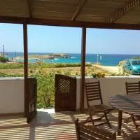 private beachfront house, хотел в Лефкос Карпатос