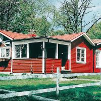 Nice Home In Ljungsarp With 2 Bedrooms, Sauna And Internet