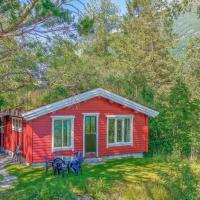 Awesome Home In Olden With 3 Bedrooms, Sauna And Wifi