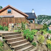Nice home in Farsund with 4 Bedrooms, Jacuzzi and WiFi