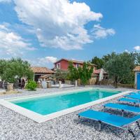 Stunning Home In Izola With 5 Bedrooms, Jacuzzi And Wifi
