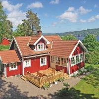 Stunning home in Munkedal with 2 Bedrooms and WiFi, hotell i Munkedal