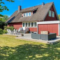 Awesome Home In Vittaryd With 5 Bedrooms And Wifi