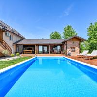 Nice home in Nova Diklenica with Outdoor swimming pool, Sauna and 4 Bedrooms