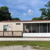 Model Home near Camp Lejeune with Water View, hotel sa Sneads Ferry