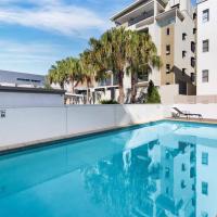 Merivale stay in South Brisbane two beds two baths one parking, хотел в района на South Brisbane, Бризбейн