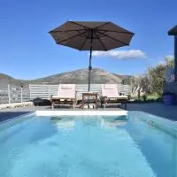 Blue View Villa #2 Luxury Sea View Mini Shared Pool, hotel a Parasporos