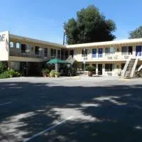 Colusa Riverside Inn, hotel di Colusa