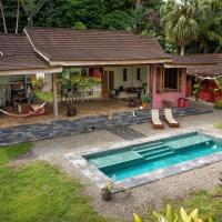 Luxury Villa Macaw Pool House with FiberOp and Oceanviews