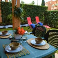 Bonito apartamento con jardín privado en Novo