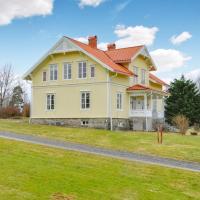 Nice Home In Juskog Husa With Wifi And 5 Bedrooms