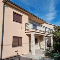 Apartman Marijana Smojver, hôtel à Karlobag