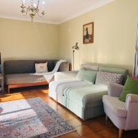 Macy’s Farm is a comfortable 3 bedroom house, hotel in Woollamia