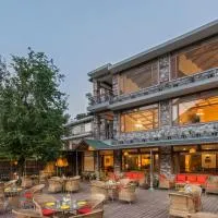 The Fishermen's Lodge by Leisure Hotels, hôtel à Bhimtal