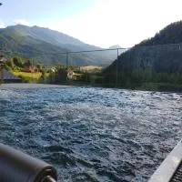 Hotel Crusch Alba Sta Maria، فندق في سانتا ماريا فال موستير