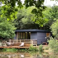 Cackle hill lakes, Kingfisher Lodge: Biddenden şehrinde bir otel