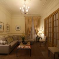 Fabulous Location - Gothic Quarter Luxury 3 Bedroom Apartment - 30 nights min stay