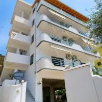 White Hotel, ξενοδοχείο σε Borsh