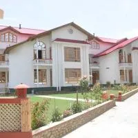Hotel Al Azrah, hotel Szrínagarban