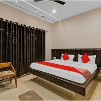 Hotel Four Petals, hotel near Raja Bhoj Domestic Airport - BHO, Bhopal