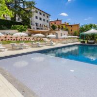 Cheerful holiday home in Serravalle di Chienti with garden, hotel a Serravalle di Chienti